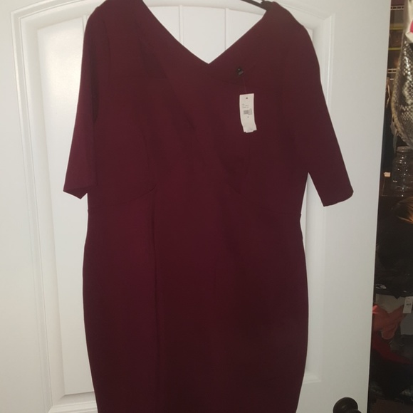 Dress - Picture 1 of 3